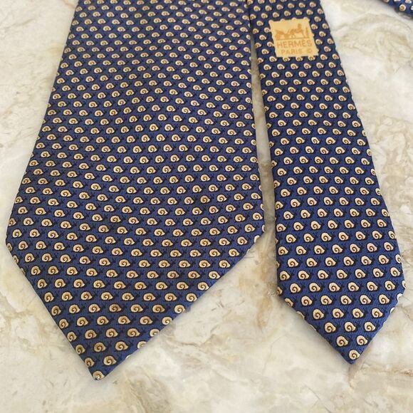Hermès 100% Silk Tie “Snails” - Picture 7 of 12